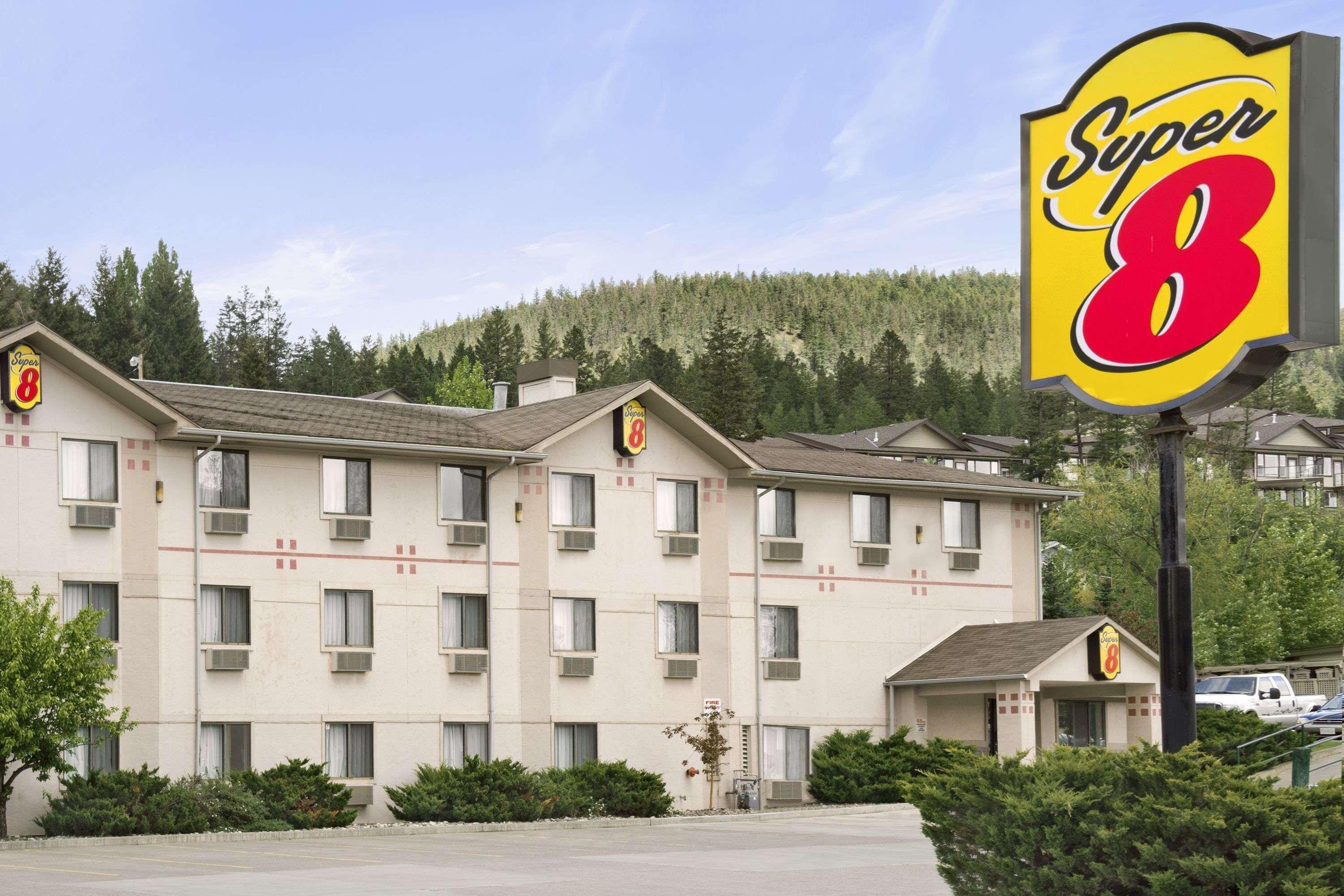 Super 8 By Wyndham Williams Lake Bc Dış mekan fotoğraf