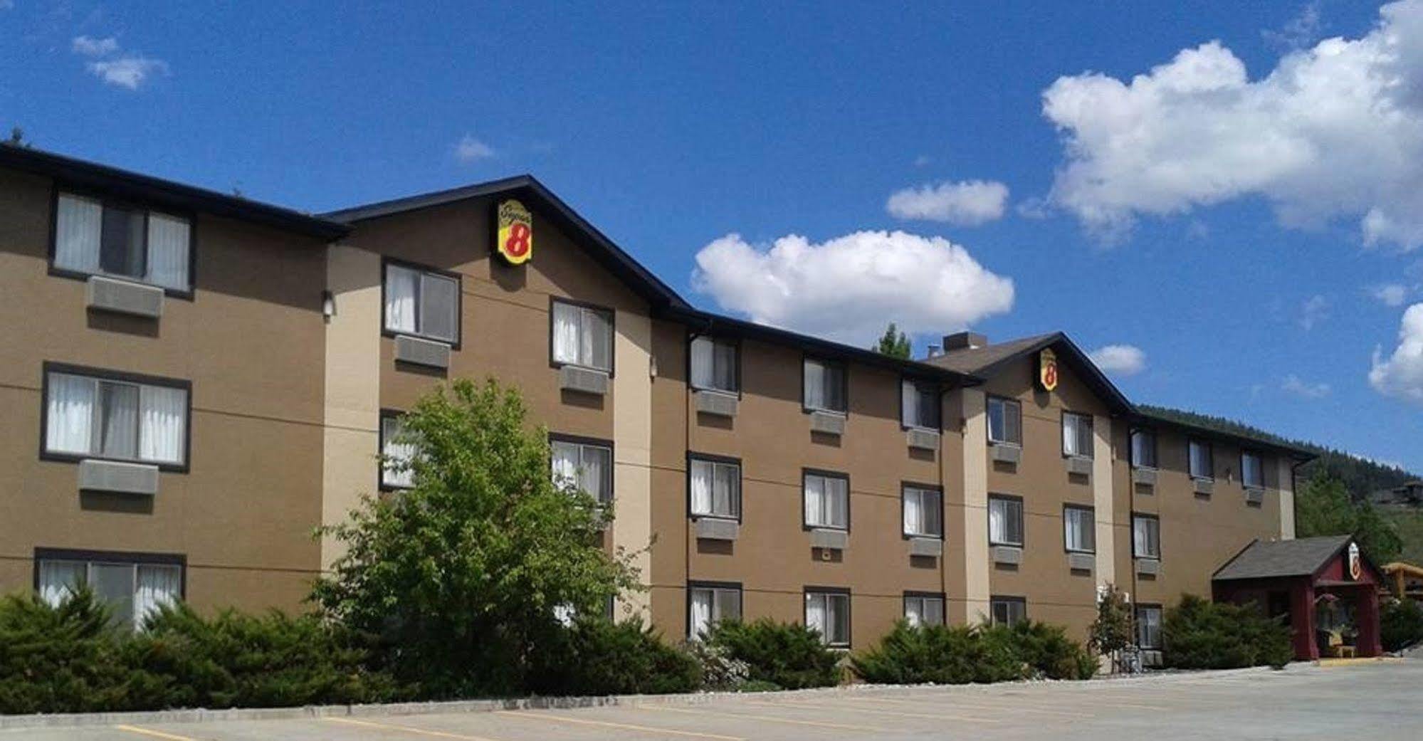 Super 8 By Wyndham Williams Lake Bc Dış mekan fotoğraf